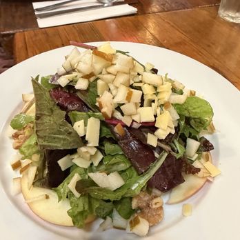Hydro Bar & Grill - First course - Bars Near Me - Calistoga, California Hydro Bar & Grill - First course - Bars Near Me - Calistoga, California