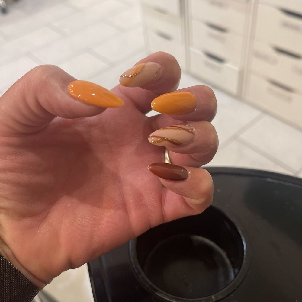 The service I received by Samie at Estelle Nails in Temple.
