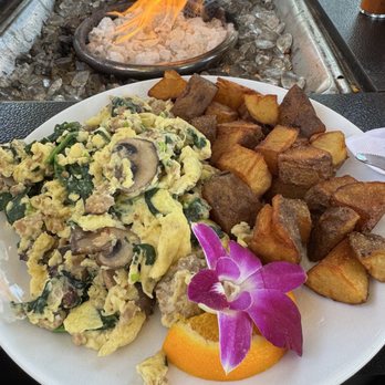 McKay Cottage Restaurant - Joes scramble - American Near Me - Bend, Oregon
