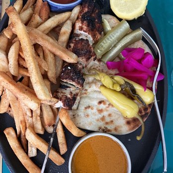Strawberry Moon - Chicken kebab - Mediterranean Near Me - Miami Beach, Florida