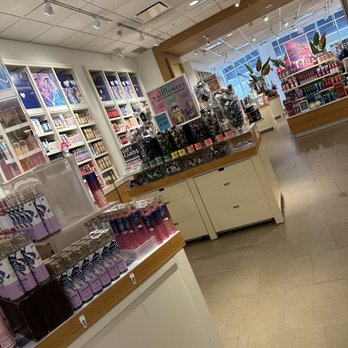 BATH & BODY WORKS - Updated March 2026 - 419 Chestnut Ridge Rd