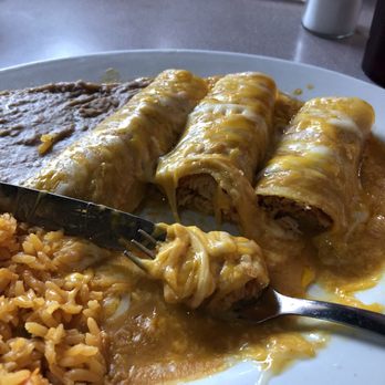 EL TAPATIO Restaurant - Enchiladas De Pollo - Mexican Near Me - Gatesville, Texas