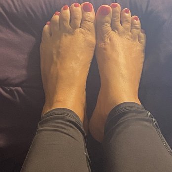 Le Nails - Toes by Lisa - Nail Salons Near Me - Simi Valley, California