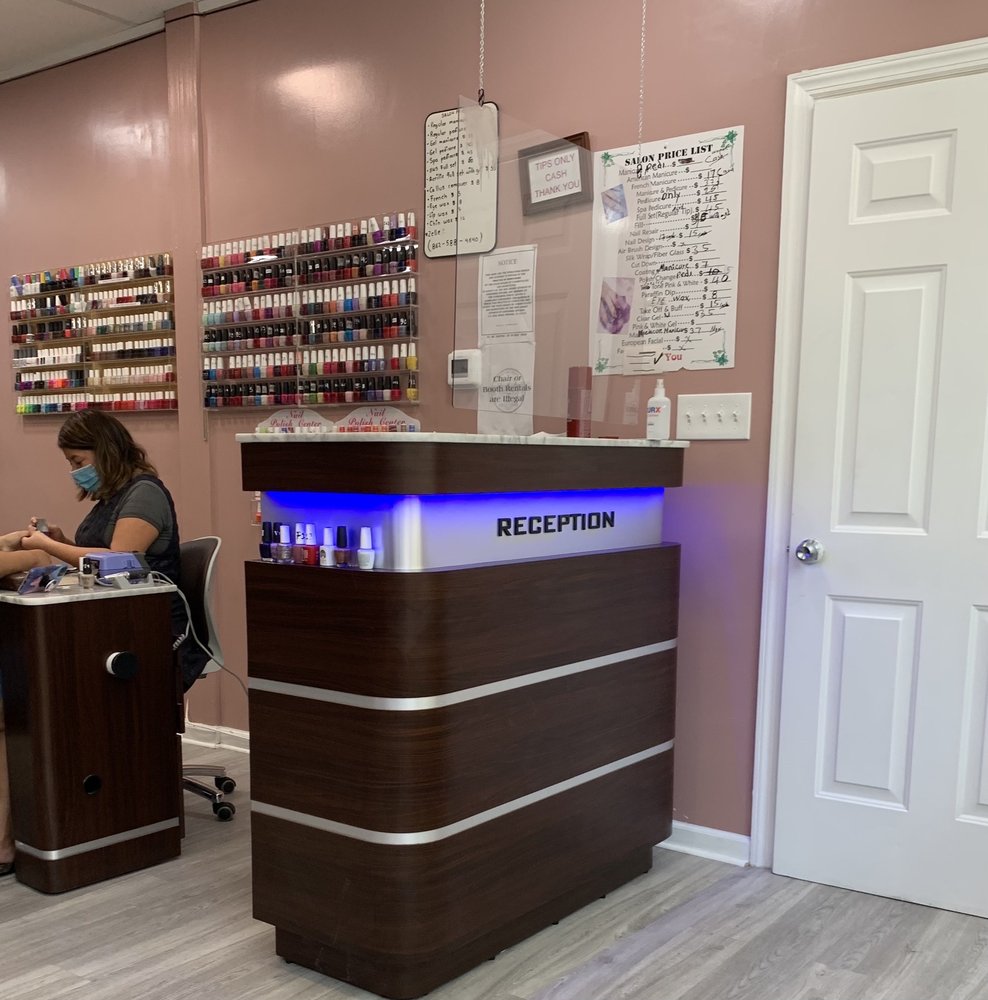 DESIGN NAIL SALON Updated October 2024 12 Photos 138 S Valley Rd
