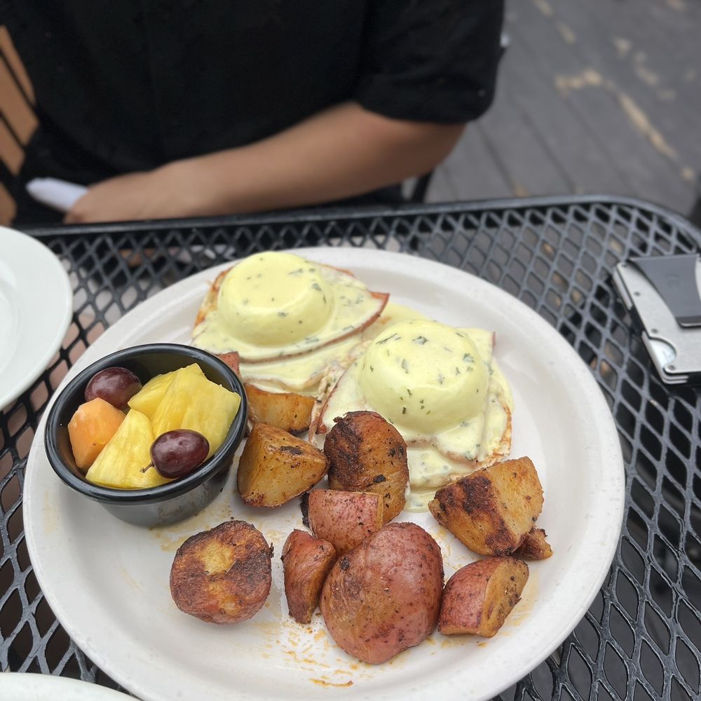 Wildflower Cafe - Eggs Benedict - Breakfast & Brunch Near Me - Redondo Beach, California Wildflower Cafe - Eggs Benedict - Breakfast & Brunch Near Me - Redondo Beach, California