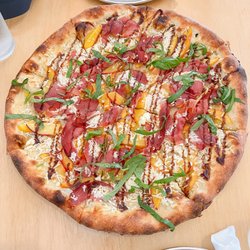 Sidewall Pizza - Peach pizza (seasonal)