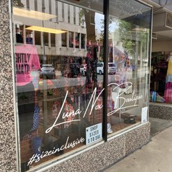 Luna Nox Boutique