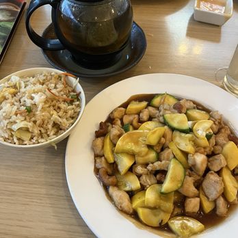 Miyo's - Wok chicken with vegetables and fried rice, hot green tea - Chinese Near Me - Columbia, South Carolina