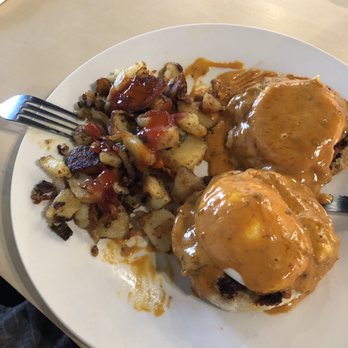 Mandys Cafe - Eggs benny - Breakfast & Brunch Near Me - Bakersfield, California