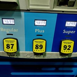 Hele - Da gas prices with card as of April 14, 2023