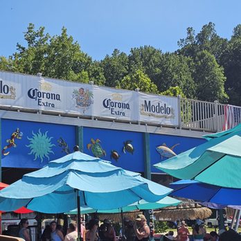 Fat Daddy's Tiki Hut - Beautiful summer atmosphere full of music, friends, and fun! - American Near Me - Dover, Tennessee