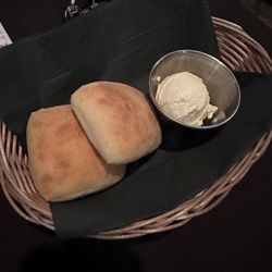 The Blackstone Grille - Fresh baked rolls