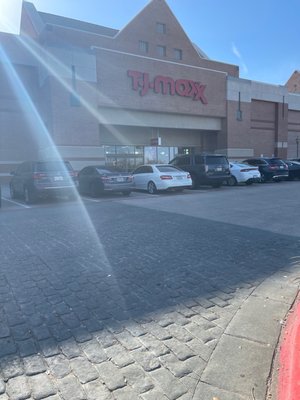 TJ MAXX - Updated January 2026 - 34 Photos & 63 Reviews - 7735 N