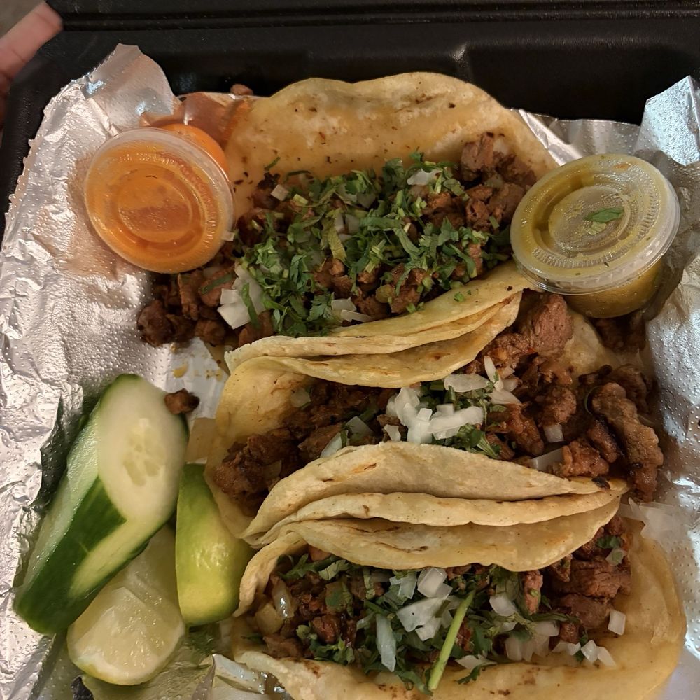 Machucas Taco Xpress - Carne asada 4.5/5. Really good & hot side salsas ! - Food Trucks Near Me - Charlotte, North Carolina