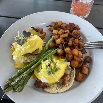 Elderwood - Eggs Benedict - Cocktail Bars Near Me - Visalia, California Elderwood - Eggs Benedict - Cocktail Bars Near Me - Visalia, California