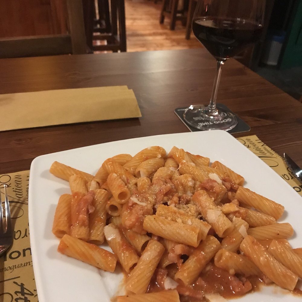 Finn Mc Cumhal - Amatriciano €8.50 - Irish Pub Near Me - Rome, RM Finn Mc Cumhal - Amatriciano €8.50 - Irish Pub Near Me - Rome, RM