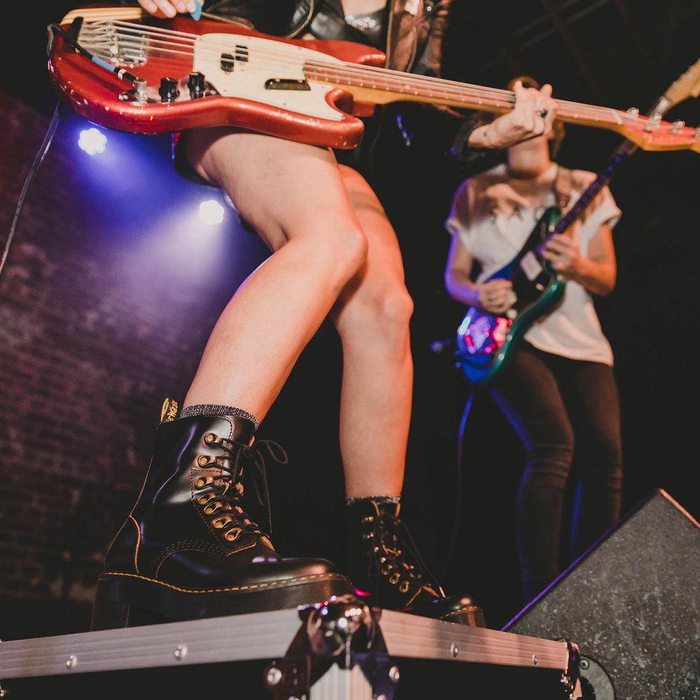 DR. MARTENS ROSEVILLE Updated August 2024 13 Photos 1151