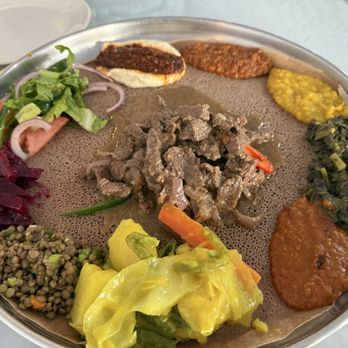Awash Ethiopian Restaurant - Ethiopian Near Me - Chicago, Illinois