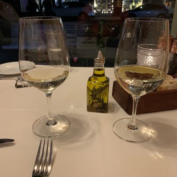 Market - Chenin Blanc - American Near Me - St Helena, California