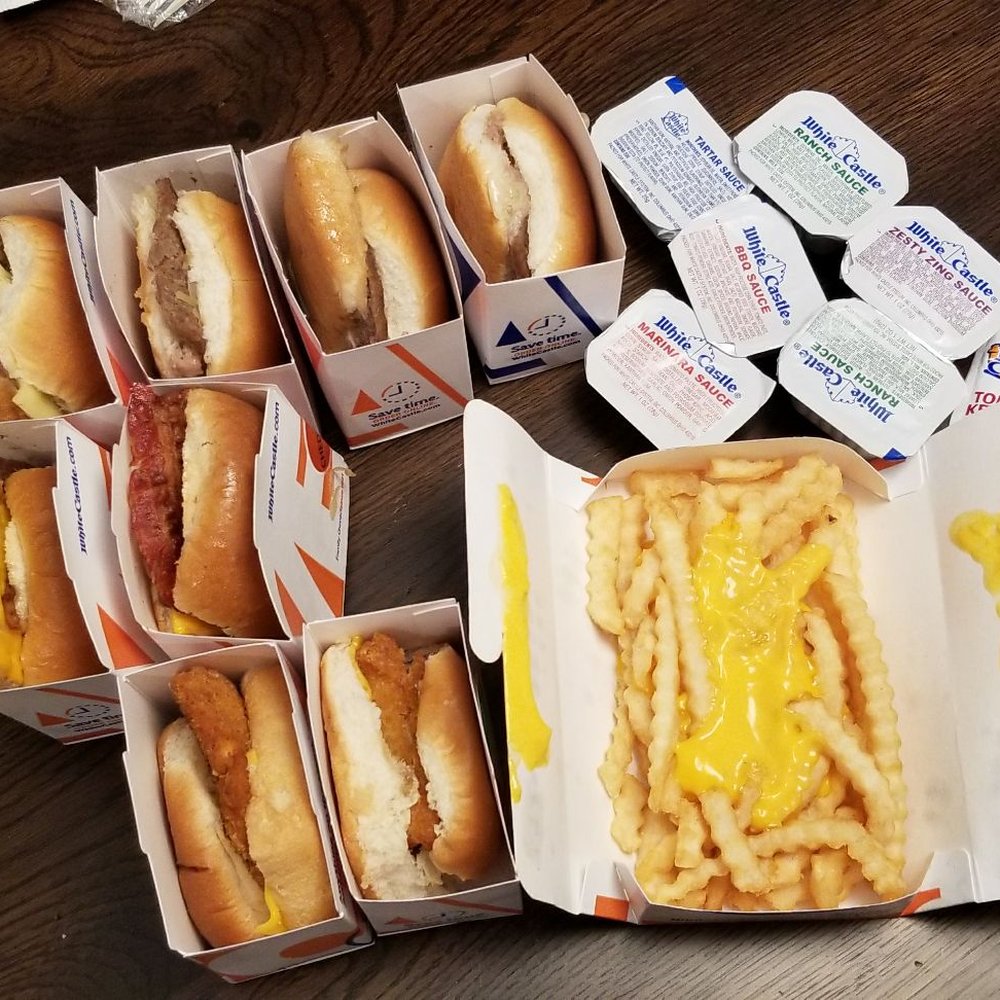 White Castle - Pre-dinner snack - Burgers Near Me - Hoffman Estates, Illinois