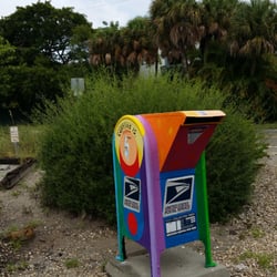 US Post Office - Cool mailbox