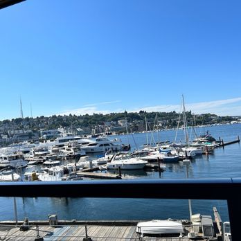 Duke's Seafood - These views... this place brings the best mood from out of you I miss Duke's already - Seafood Near Me - Seattle, Washington Duke's Seafood - These views... this place brings the best mood from out of you I miss Duke's already - Seafood Near Me - Seattle, Washington