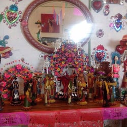 La Muerte Bonita - Algunas catrinas