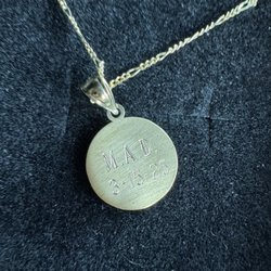 Amy's Trophies & Engraving - Engraved gold pendant