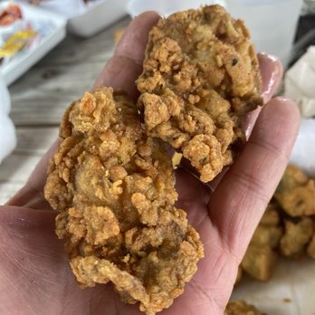 Caplinger's Fresh Catch - Huge fried oysters! Delicious!! - Seafood Near Me - Indianapolis, Indiana