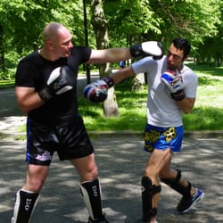 Erasmuspark - Sinds kort is er ook kickbokstraining in het park !   www.kickboksfit.nl