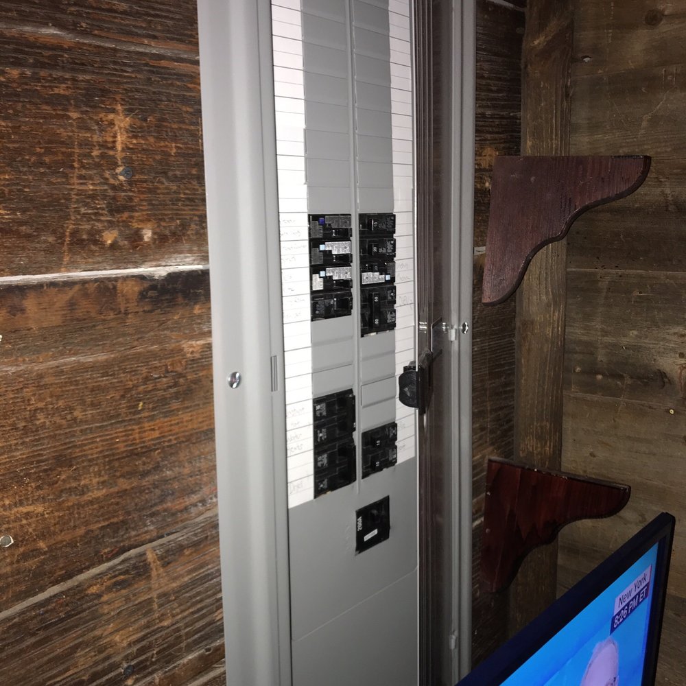 Lower Cape Electric - New brand new 200 AMP box - Electricians Near Me Lower Cape Electric - New brand new 200 AMP box - Electricians Near Me