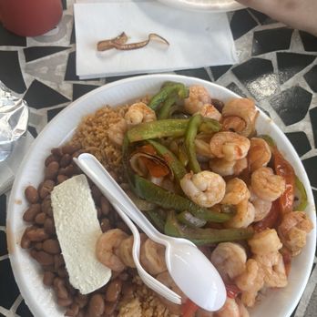 El Dollar Taqueria - Fajitas Cameron - Mexican Near Me - Lost Hills, California