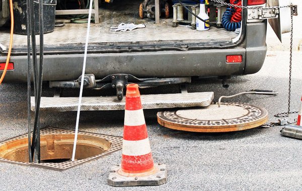 Beach Park Emergency Plumber Logo