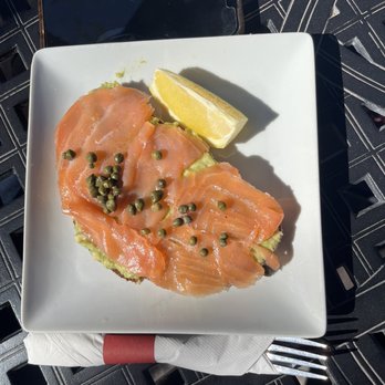 Schmooze - Avocado salmon toast - Coffee & Tea Near Me - Scottsdale, Arizona