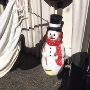 The Pearl Hotel - Cool snowman decor by the hammocks. - San Diego, CA