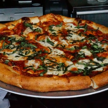 10 Barrel Brewing - West Side Bend - Margarita pizza - Brewpubs Near Me - Bend, Oregon 10 Barrel Brewing - West Side Bend - Margarita pizza - Brewpubs Near Me - Bend, Oregon