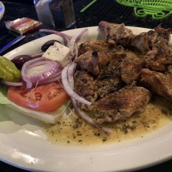 Bocce's Bar and Grill - Greek Style Chicken - Sports Bars Near Me - Matteson, Illinois