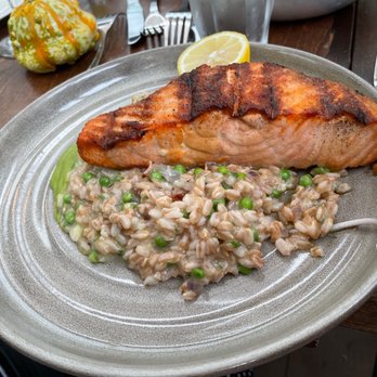 Vite Vinosteria - Salmone al Forno - Italian Near Me - Astoria, New York Vite Vinosteria - Salmone al Forno - Italian Near Me - Astoria, New York
