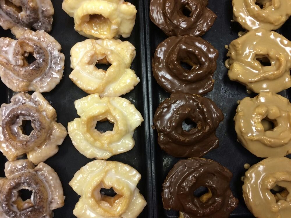 Gigi Donut Logo