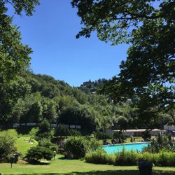 Freibad Lindenfels - Blick auf Burg Lindenfels