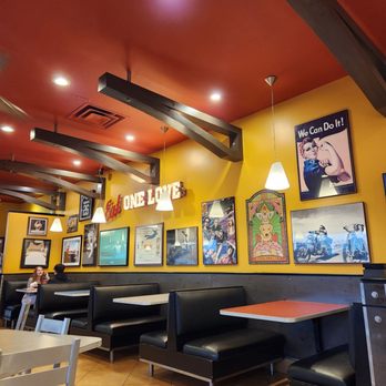 Raising Cane's Chicken Fingers - the interior of a restaurant - Chicken Wings Near Me - Columbus, Ohio