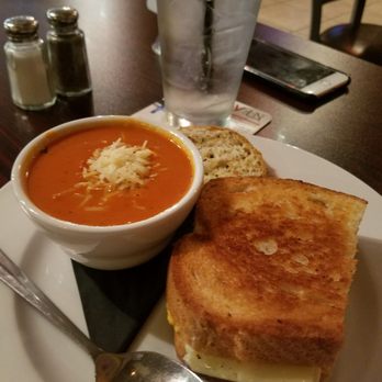 Full Circle Eatery - New American Near Me - Jacksonville, Florida Full Circle Eatery - New American Near Me - Jacksonville, Florida