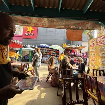 El Gallo - Christmas Markets Near Me - Tijuana, BCN
