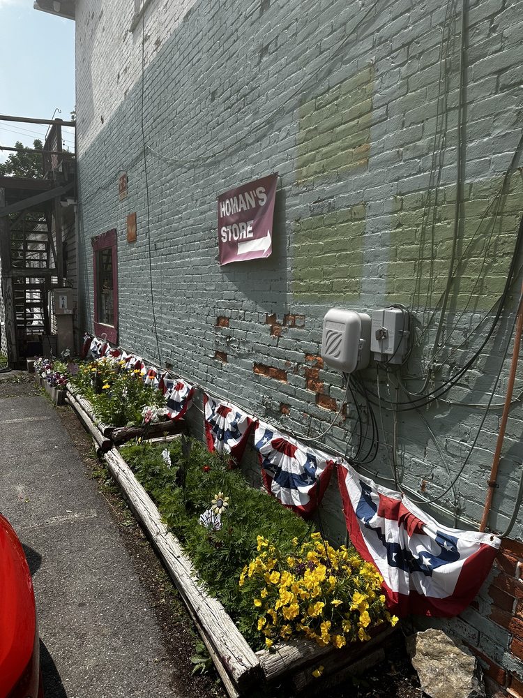 Homan's General Store Logo