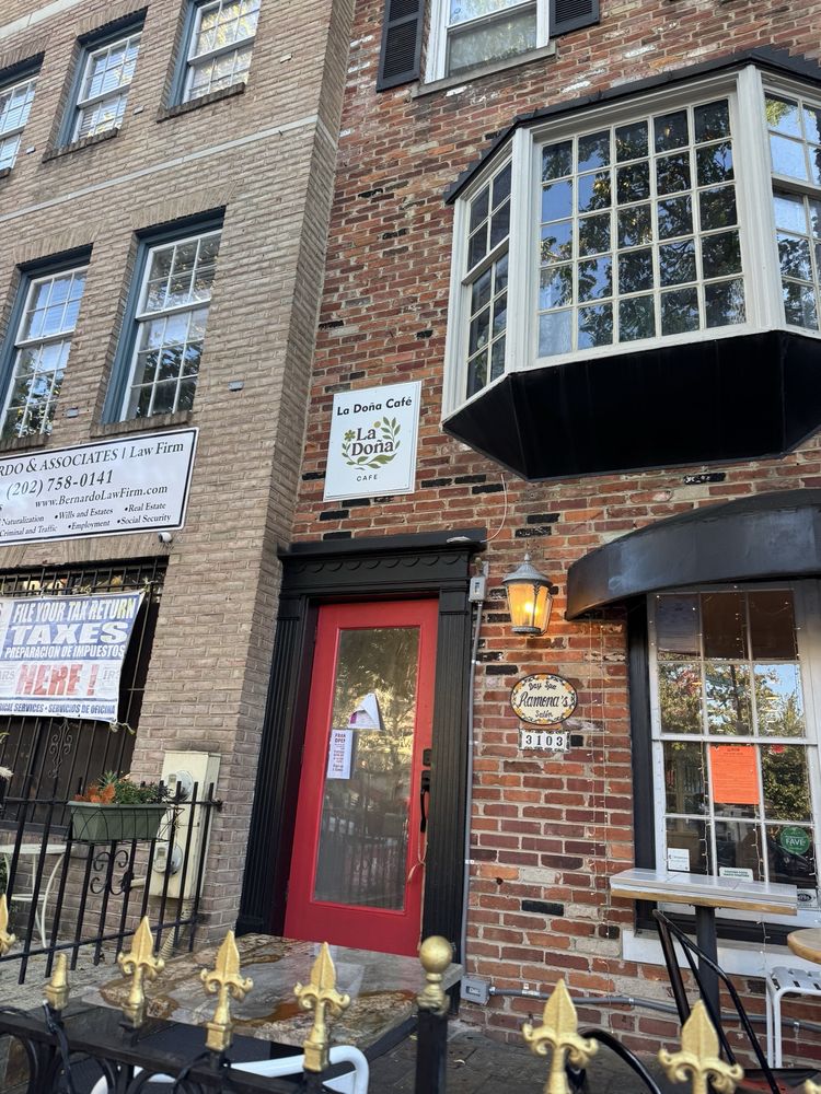 La Dona Cafe Logo