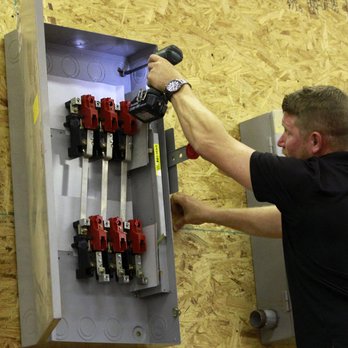 Fish Electric - 200 amp safety disconnect going up! - Electricians Near Me Fish Electric - 200 amp safety disconnect going up! - Electricians Near Me