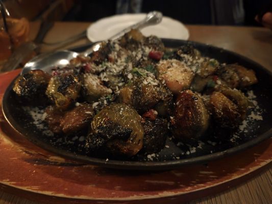 Lilly's Cocktail and Wine by null