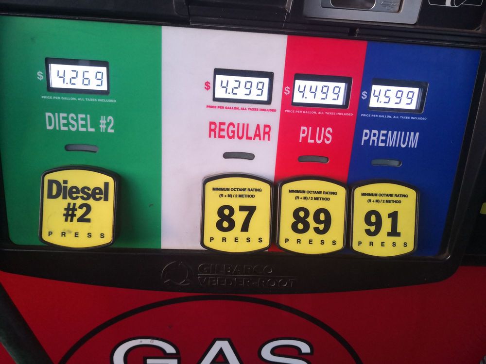 DIXON GAS & SHOP Updated October 2024 36 Photos & 26 Reviews 7864