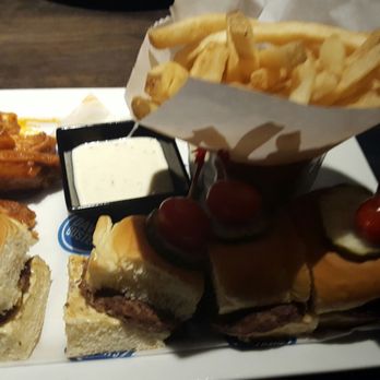 Dave & Buster's Florence - Bar Burgers And Wings Platter. - Arcades Near Me - Florence, Kentucky