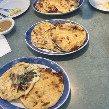 Cuscatlan Comida Salvadoreña - Pupusas - Salvadoran Near Me - Escondido, California